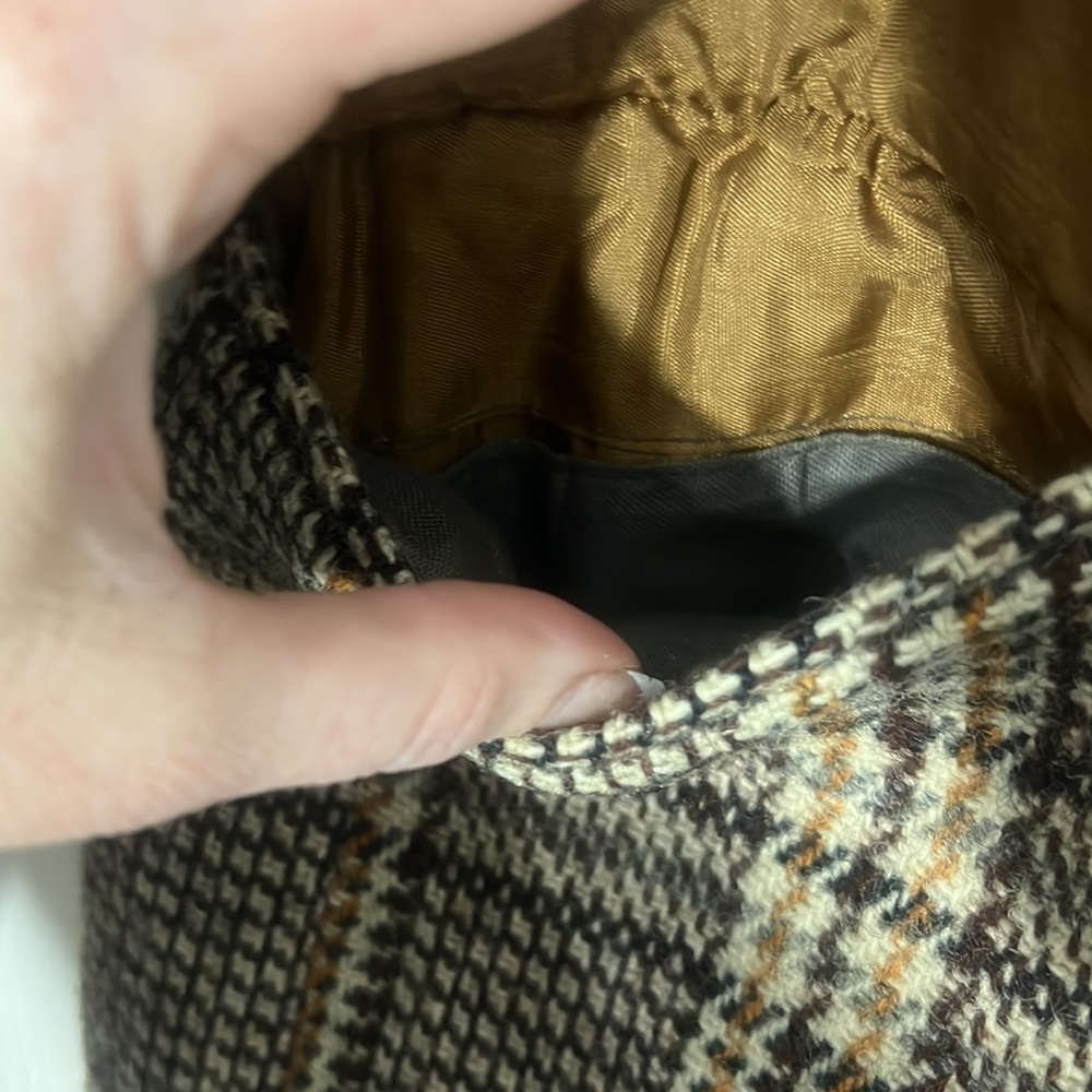 Mens pure Scottish Wool Hand Woven Tweed Jacket. - Picture 5 of 9